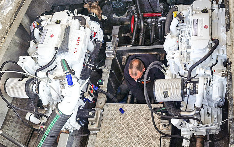 Navire à passager Lady Kadarn